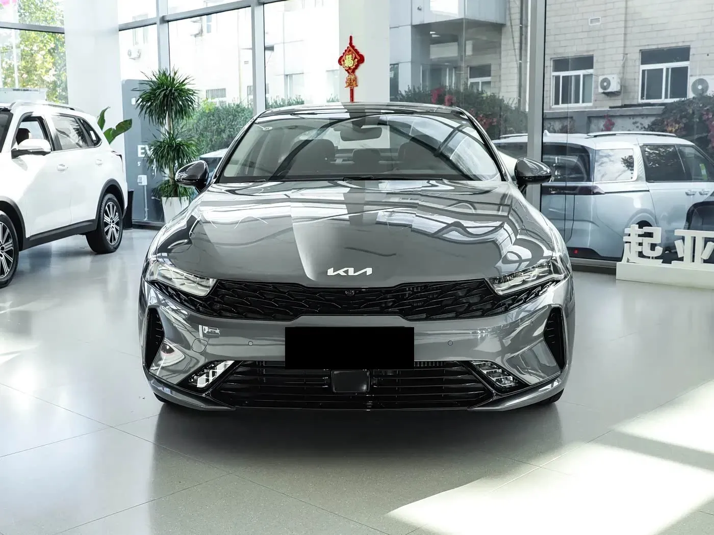 imgi_87_KIA-K5-Car-Stylish-Youthful-Sedan-for-Trendy-Urban-Drivers KIA K5 Stylish Youthful Sedan – Ships Worldwide From China | EVOVED - Image 1