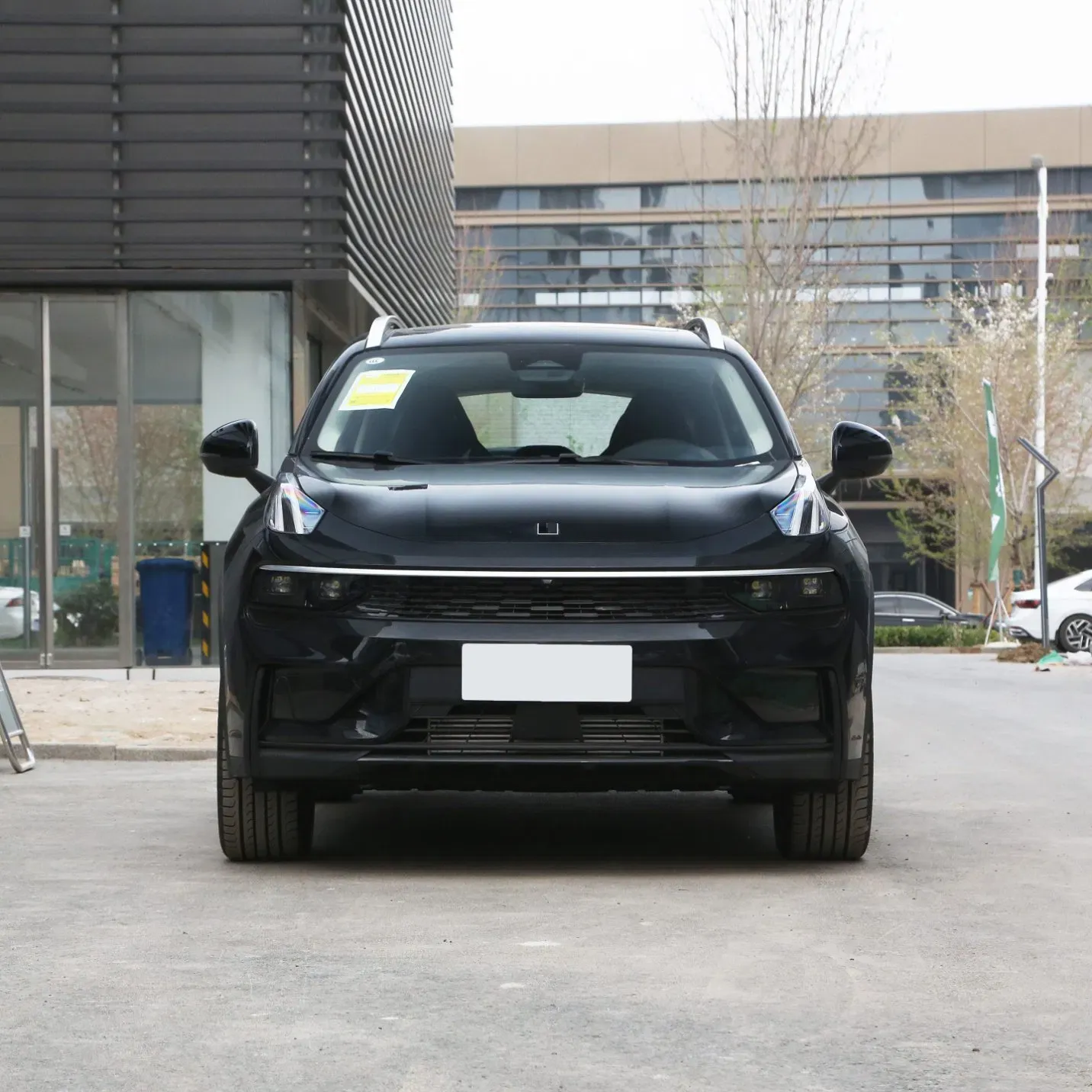 imgi_36_Hot-Sale-Lynk-Co-01-2024-2WD-SUV-Gasoline-Vehicle-Automobi Lynk&Co 01 2024 – For Sale From China | EVOVED - Image 1