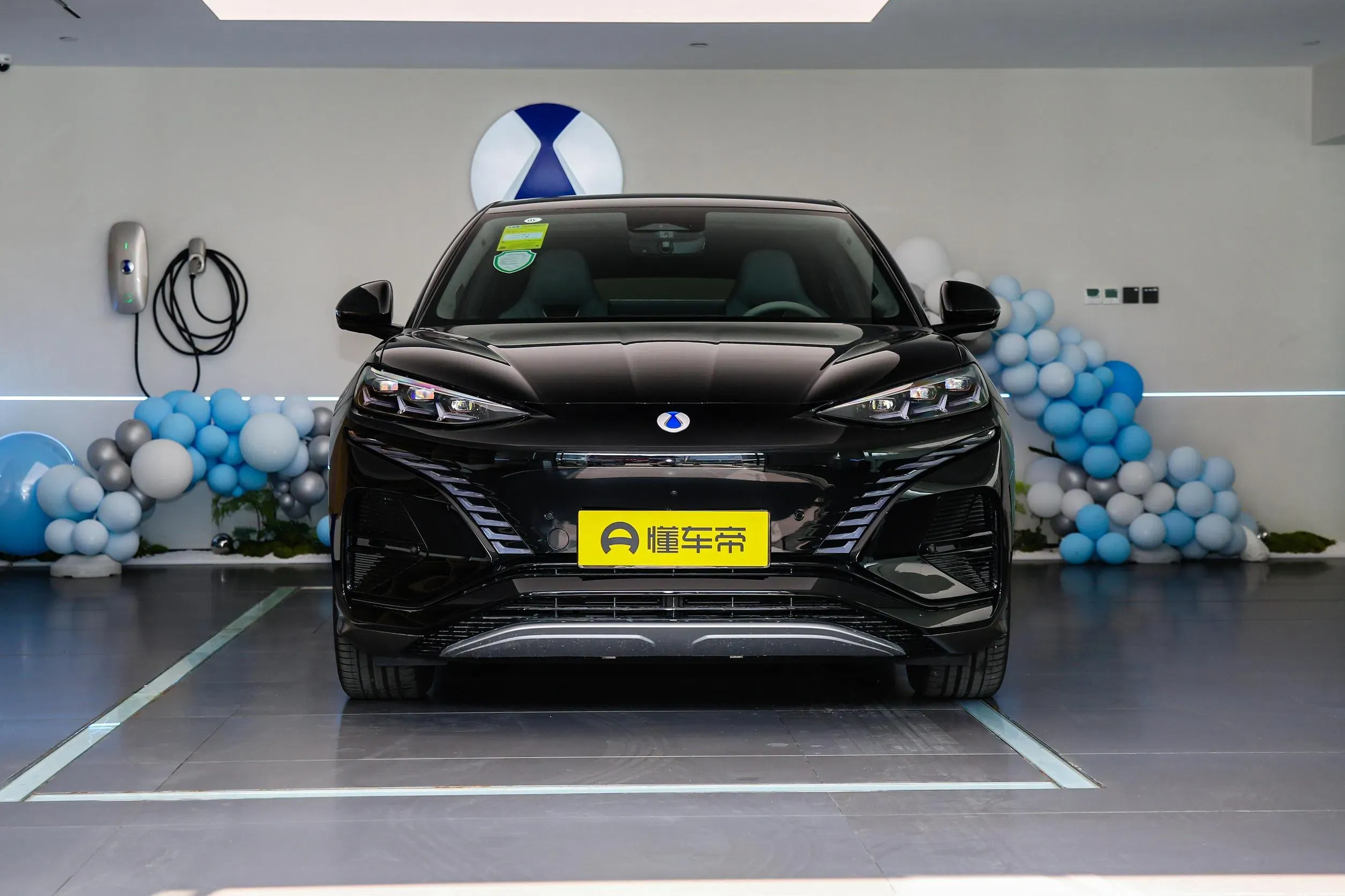 imgi_87_Denza-N7-2023-702km-Second-Hand-5-Seats-EV-Electric-SUV-Car Denza N7 2023 – For Sale From China | EVOVED - Image 1